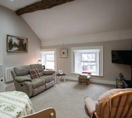 The Suite On The Diamond Donegal Town Exterior photo